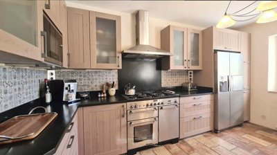 estate-gard-france-charming-traditionally-ins