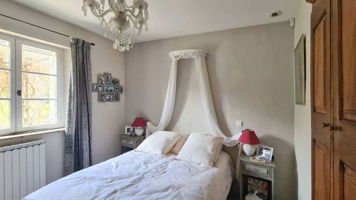 Image No.14-4 Bed Property for sale