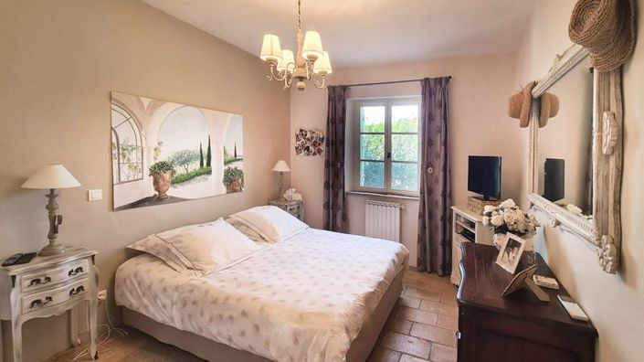 Image No.15-4 Bed Property for sale