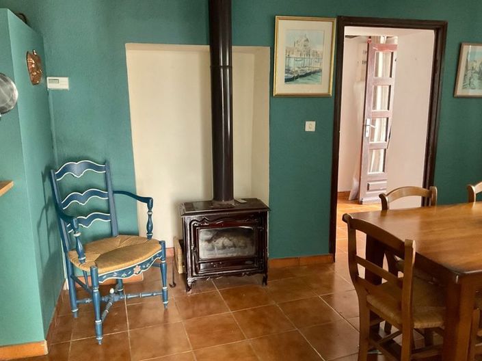 Image No.9-2 Bed House for sale