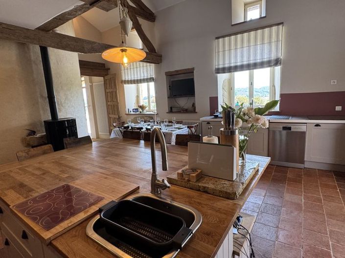 Image No.6-6 Bed Country House for sale