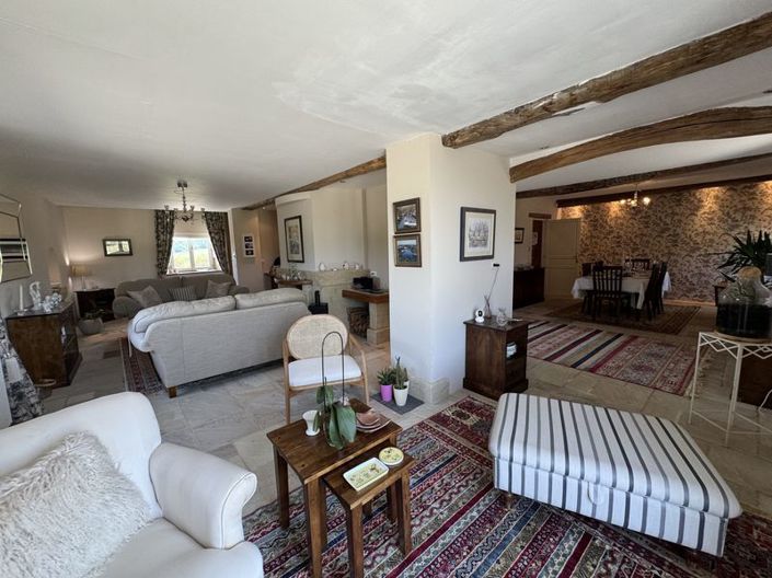 Image No.8-6 Bed Country House for sale