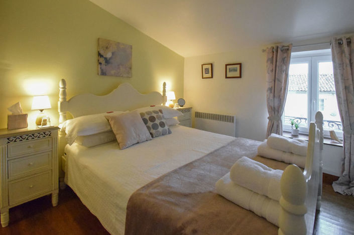 Image No.12-2 Bed Cottage for sale