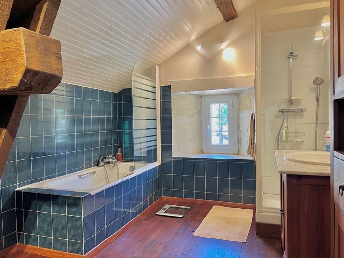 Image No.27-4 Bed House for sale