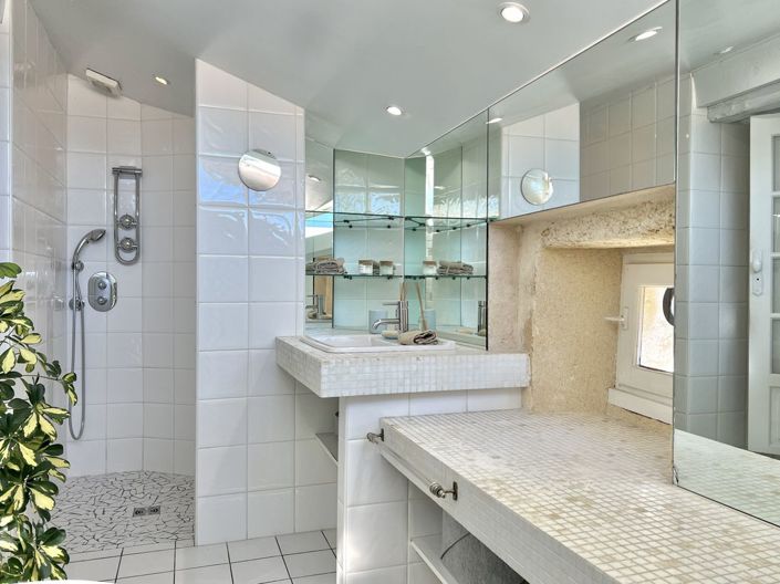 Image No.14-5 Bed Country House for sale