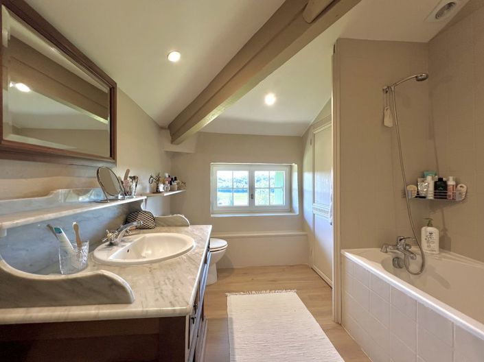 Image No.28-5 Bed Country House for sale