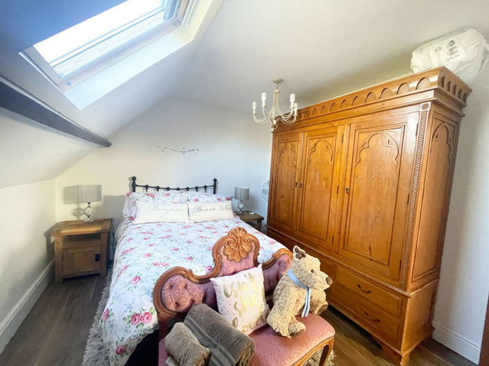 Image No.15-3 Bed Cottage for sale