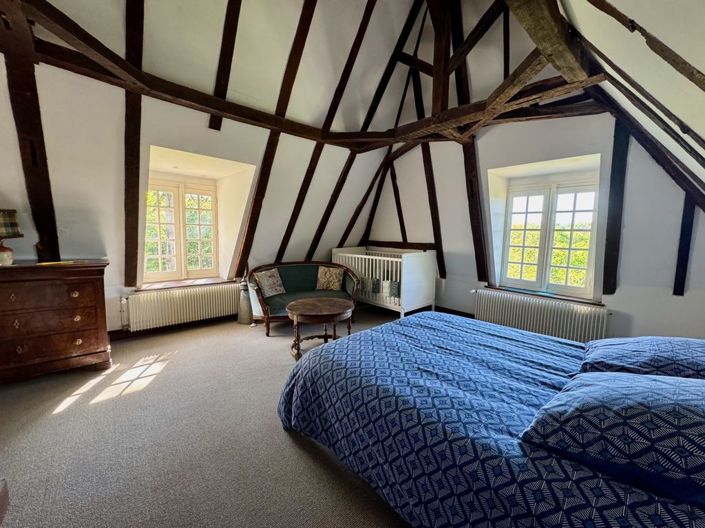 Image No.11-7 Bed Country House for sale