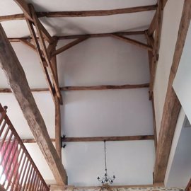 la-grange-main-hallway-vaulted-ceiling