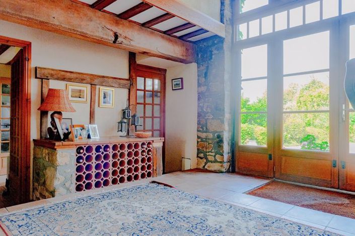 Image No.16-13 Bed Property for sale