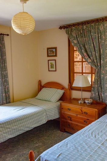 Image No.20-13 Bed Property for sale