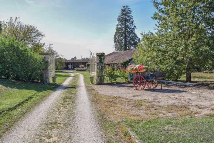 Image No.41-9 Bed Property for sale