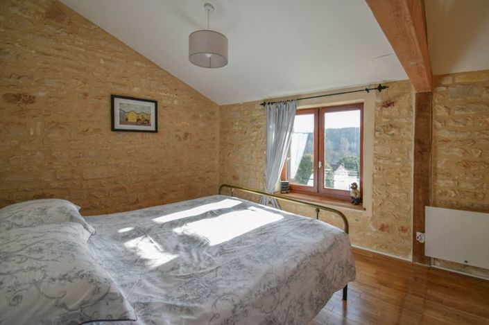 Image No.21-3 Bed Property for sale