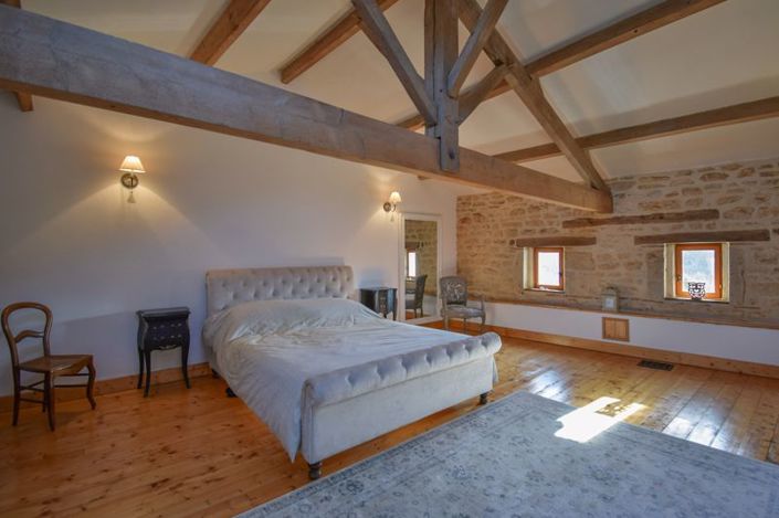 Image No.23-3 Bed Property for sale