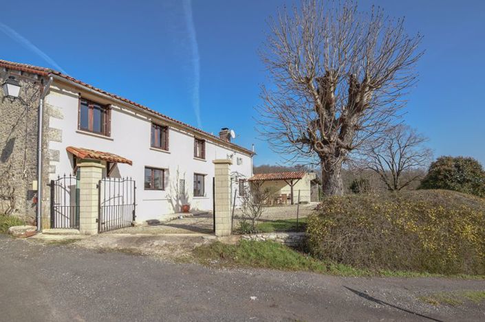 Image No.26-3 Bed Property for sale