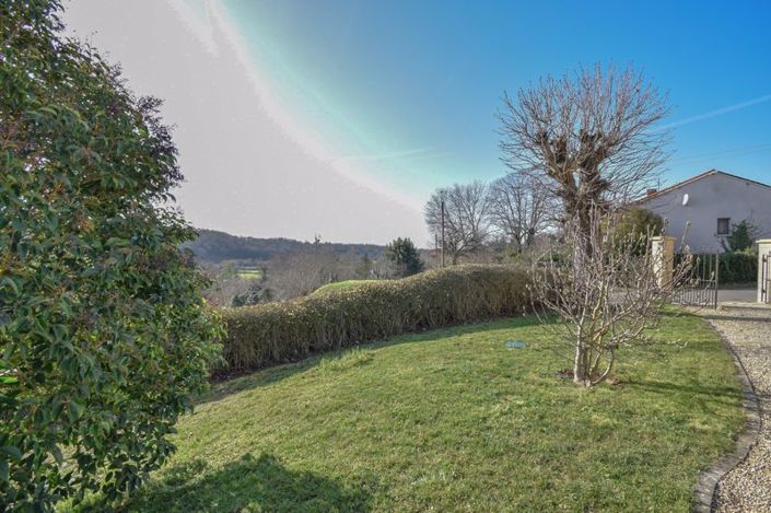 Image No.4-3 Bed Property for sale