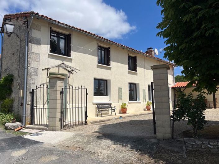 Image No.45-3 Bed Property for sale