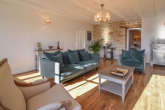 Image No.6-3 Bed Property for sale