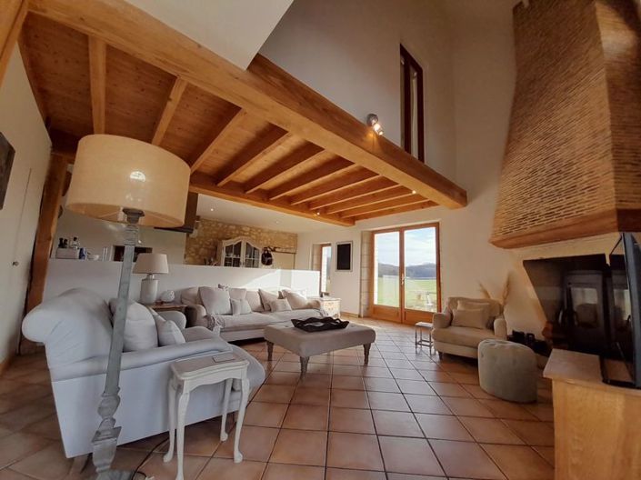 Image No.3-7 Bed Property for sale