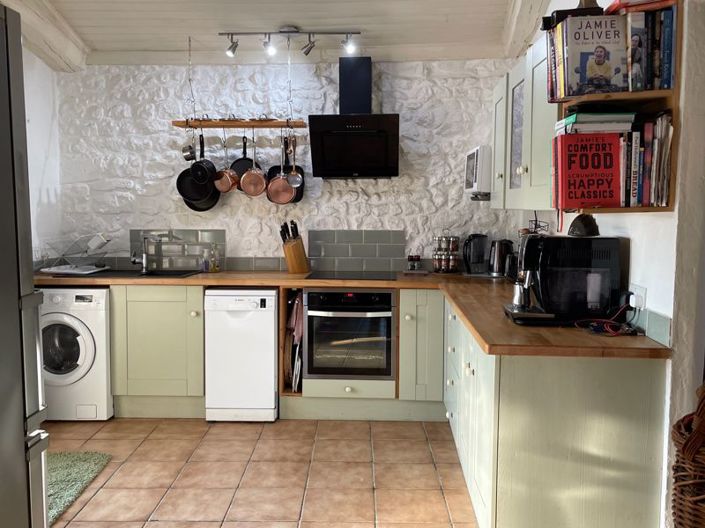 Image No.4-3 Bed Property for sale