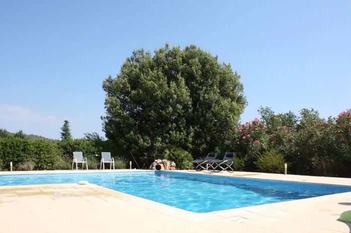 Image No.16-4 Bed Property for sale