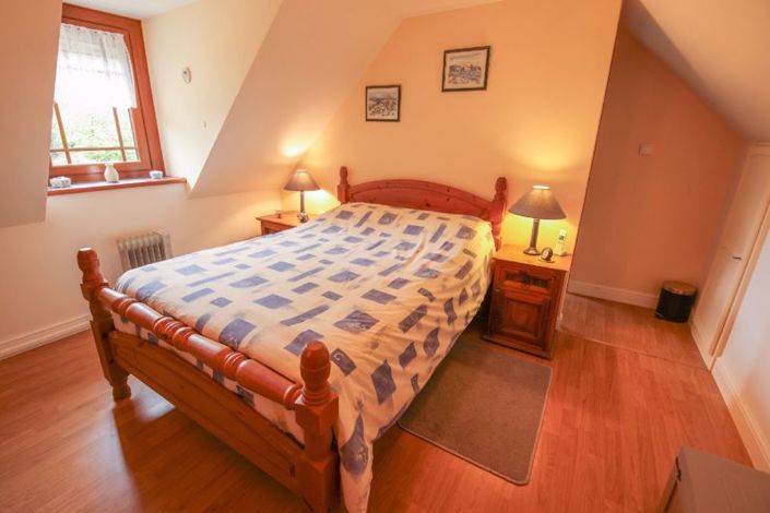 Image No.22-4 Bed Property for sale