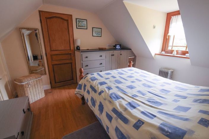 Image No.23-4 Bed Property for sale