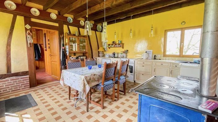 Image No.10-4 Bed Property for sale