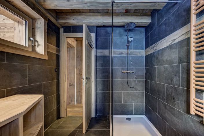 Image No.20-4 Bed Property for sale