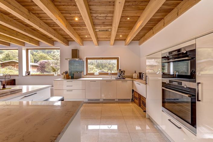 Image No.7-6 Bed Property for sale