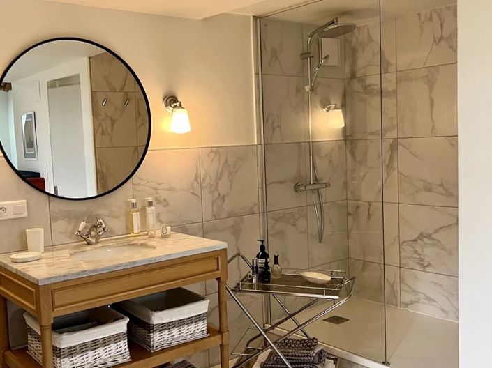 Image No.14-4 Bed Property for sale