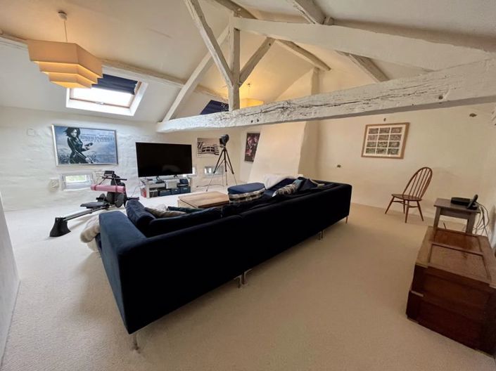 Image No.9-4 Bed Property for sale