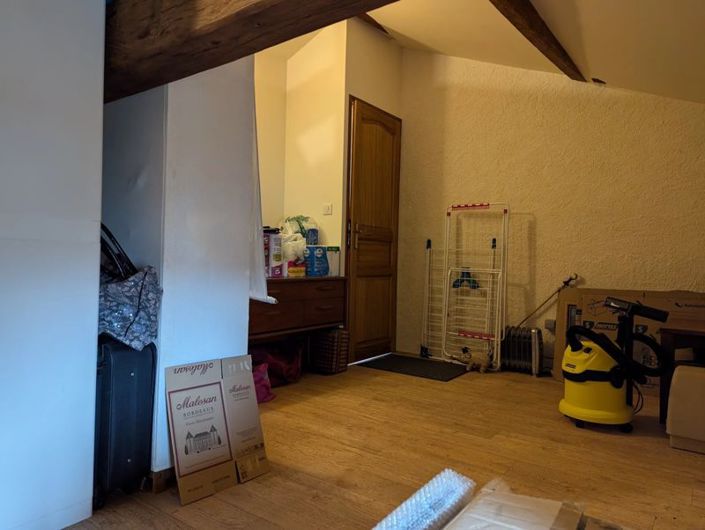 Image No.12-3 Bed Property for sale