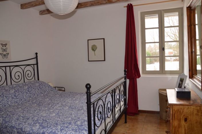 Image No.14-3 Bed Property for sale