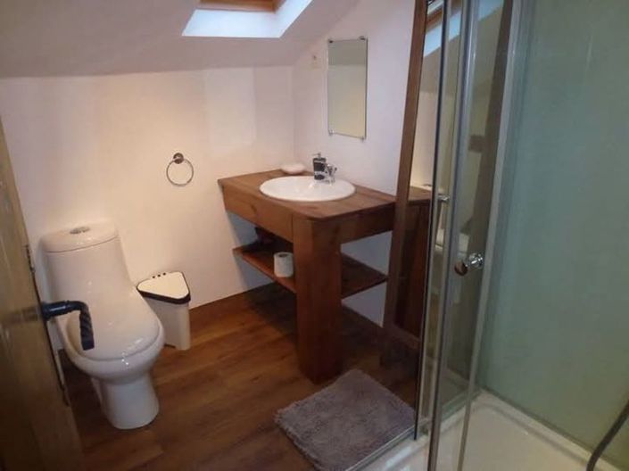 Image No.20-3 Bed Property for sale