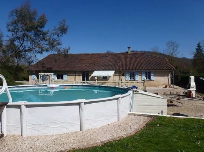 Image No.22-3 Bed Property for sale