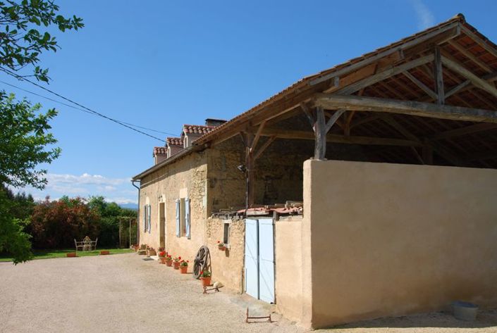 Image No.23-3 Bed Property for sale