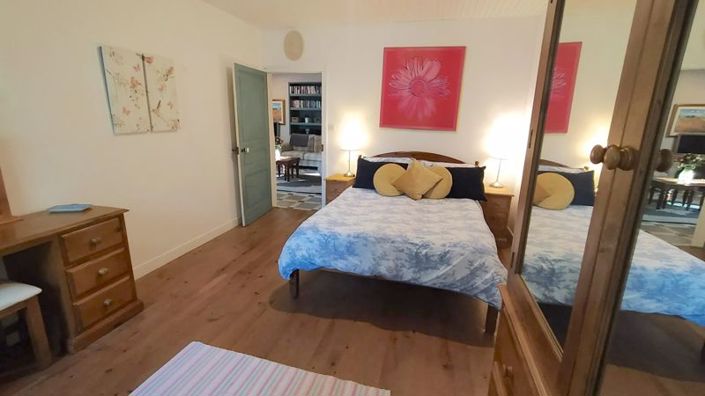 Image No.14-3 Bed Property for sale