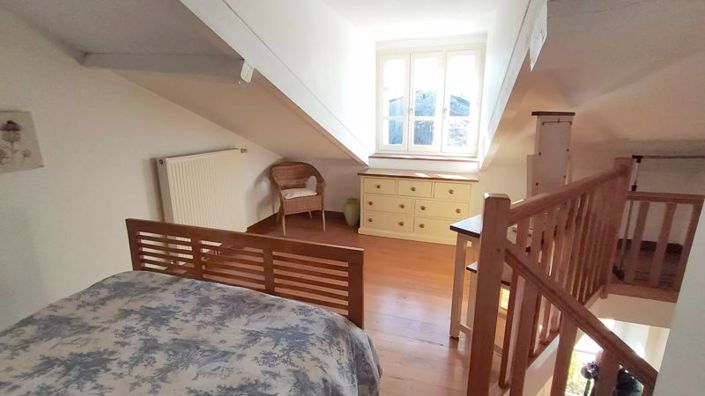 Image No.17-3 Bed Property for sale