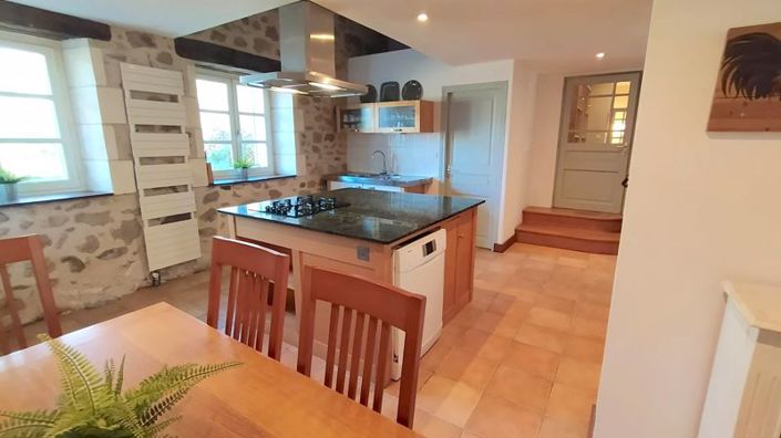 Image No.3-3 Bed Property for sale