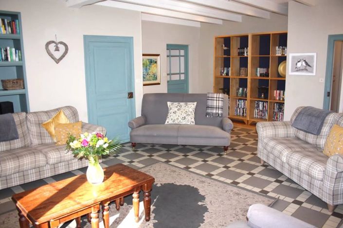 Image No.7-3 Bed Property for sale