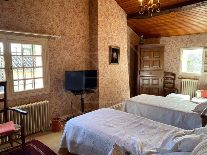 Image No.11-4 Bed Property for sale