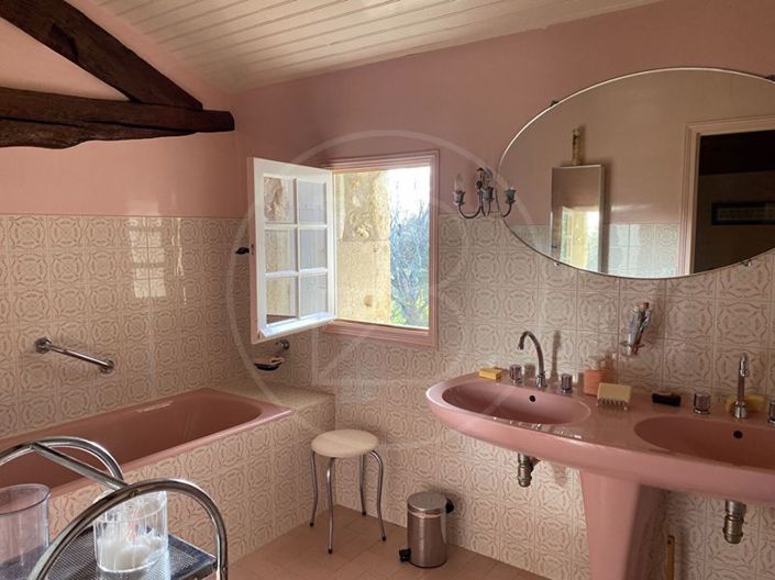 Image No.13-4 Bed Property for sale