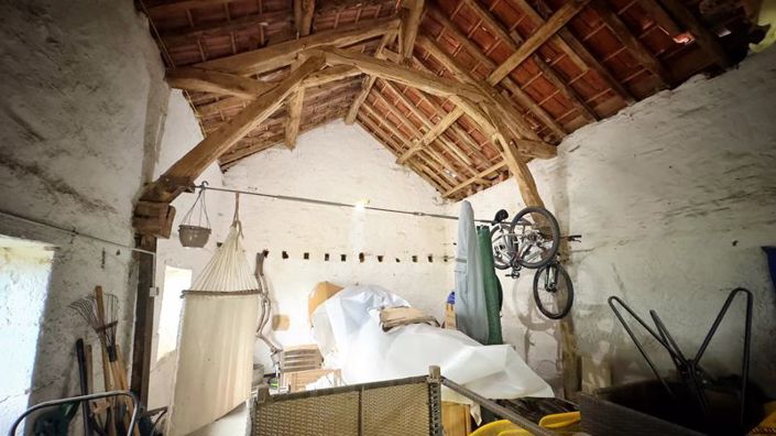 Image No.16-2 Bed Property for sale