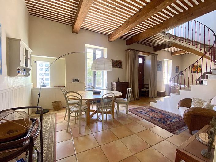 Image No.5-5 Bed Property for sale