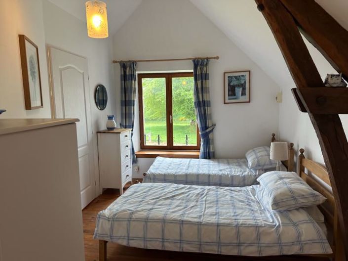 Image No.26-3 Bed Property for sale