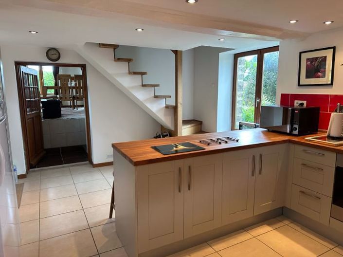 Image No.3-3 Bed Property for sale