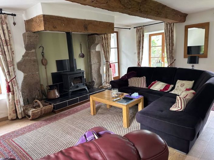 Image No.5-3 Bed Property for sale