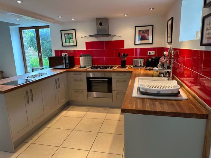 Image No.7-3 Bed Property for sale