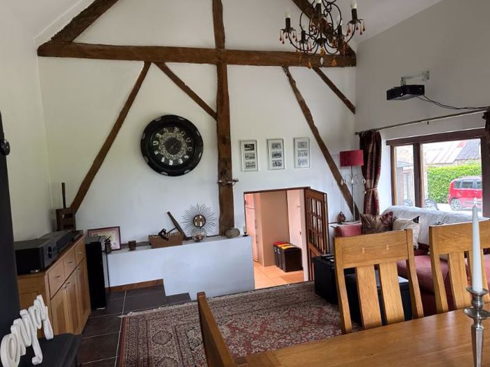 Image No.8-3 Bed Property for sale